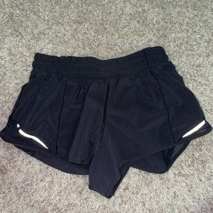 Lululemon hotty hot shorts